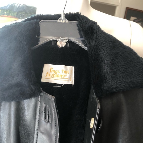 Long pleather coat. - Picture 3 of 8